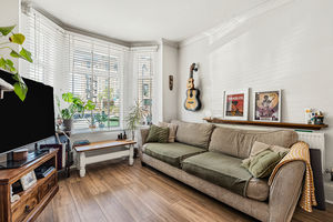 Lounge- click for photo gallery